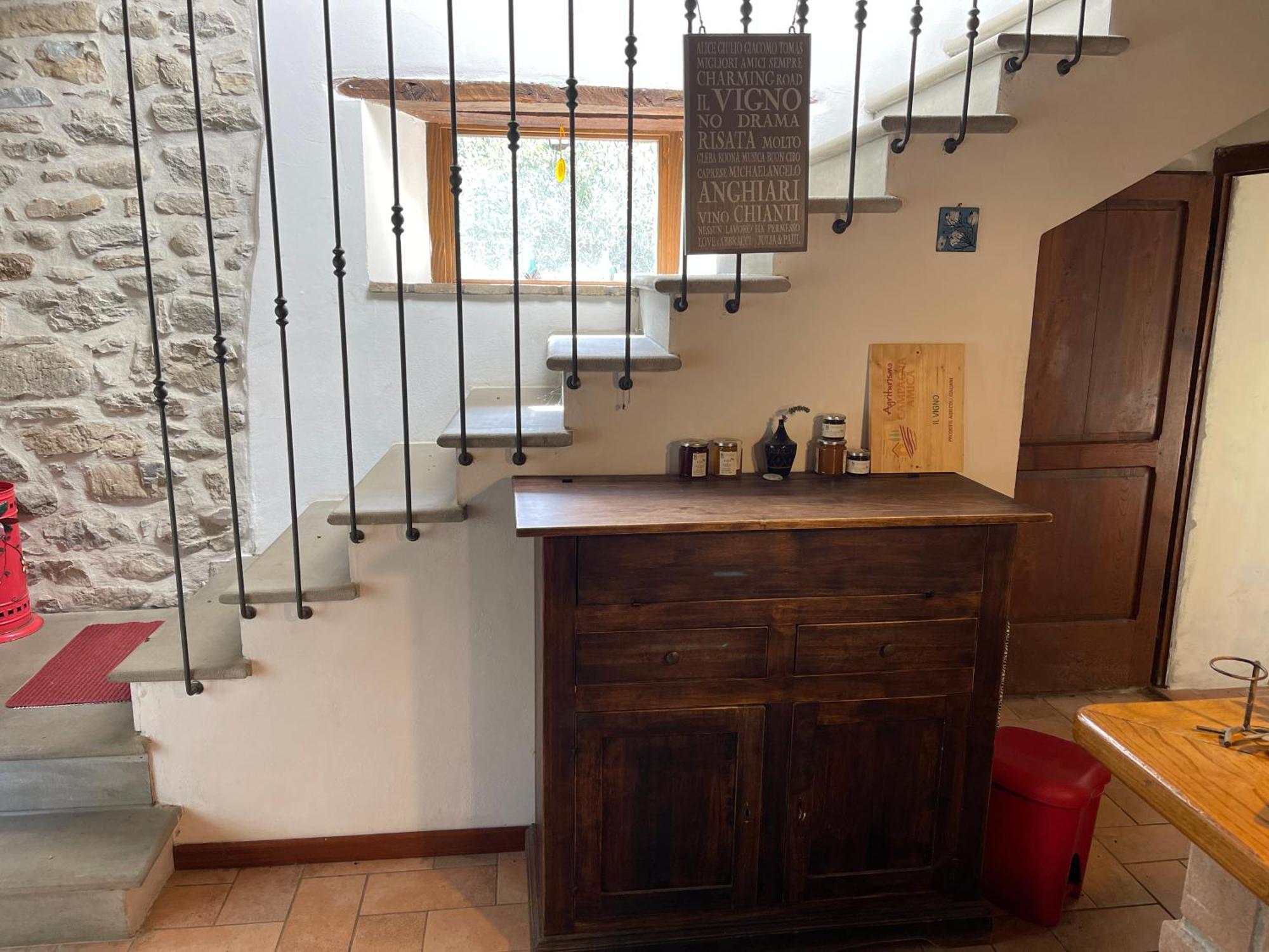 Bio Agriturismo Il Vigno Caprese Michelangelo Eksteriør bilde