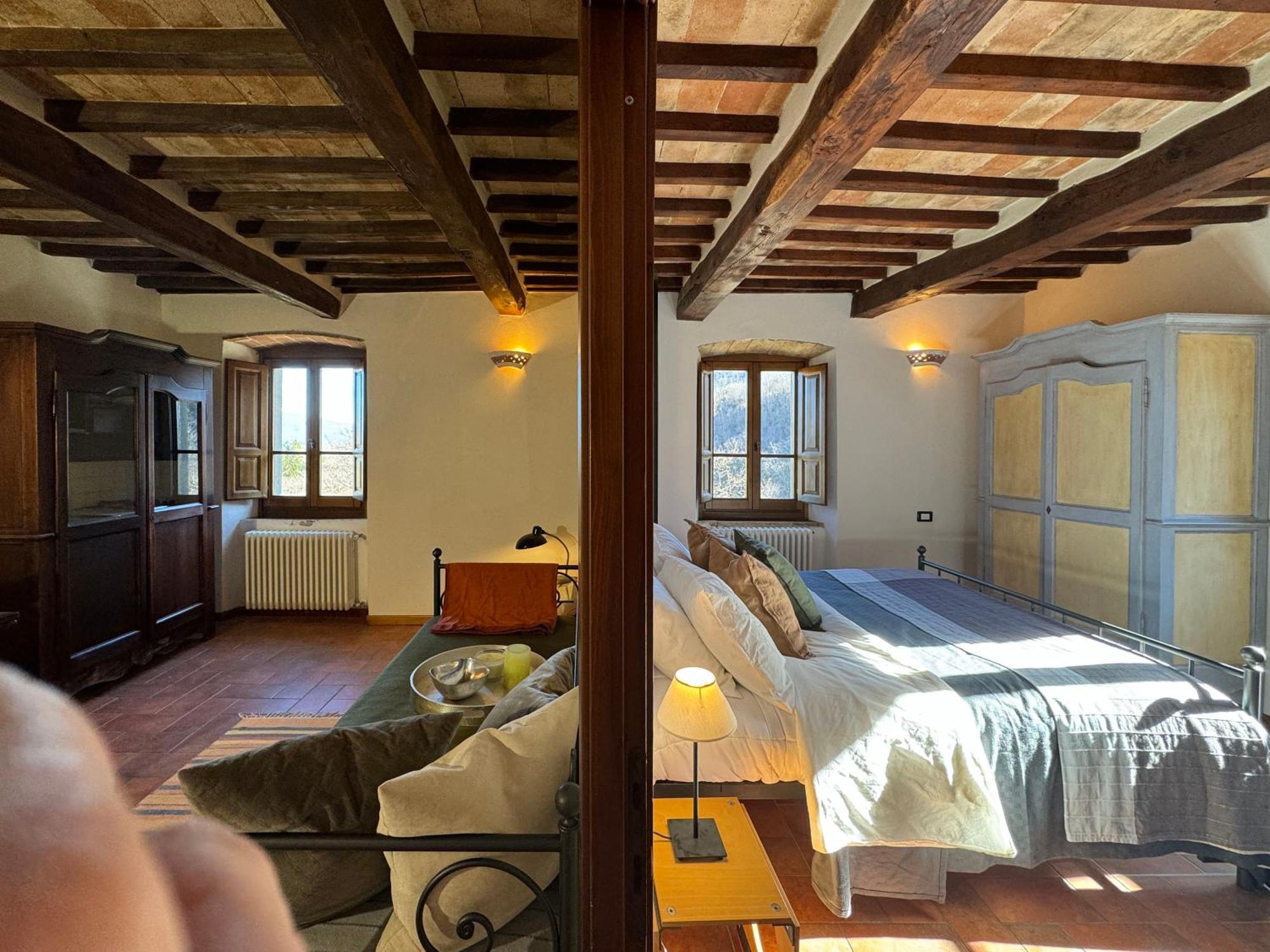 Bio Agriturismo Il Vigno Caprese Michelangelo Eksteriør bilde
