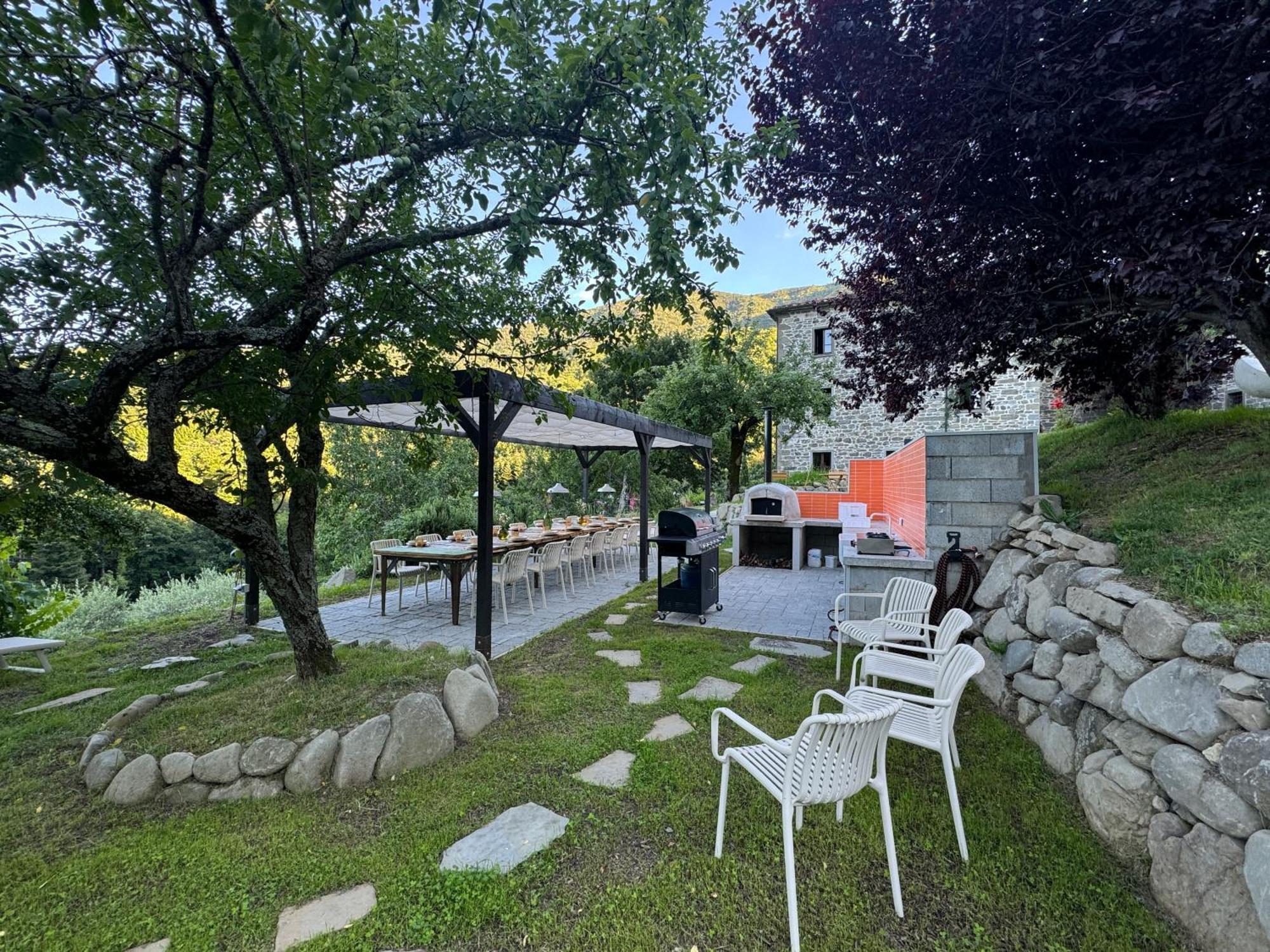 Bio Agriturismo Il Vigno Caprese Michelangelo Eksteriør bilde